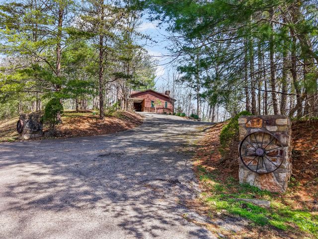 E 204 Beaver Dam CT, Goodview, VA 24095