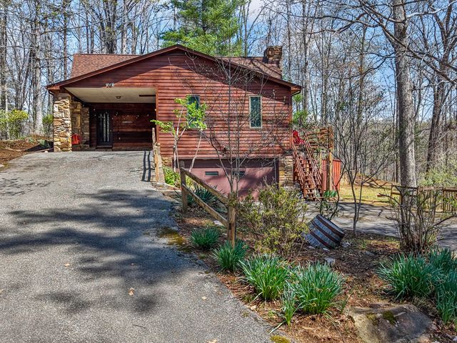 E 204 Beaver Dam CT, Goodview, VA 24095
