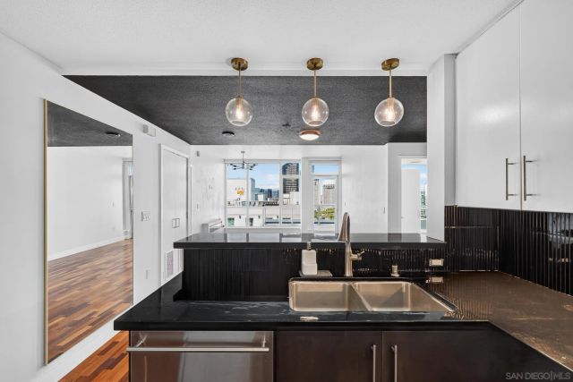 325 7Th Ave 1905, San Diego, CA 92101