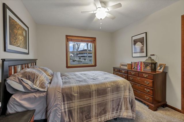 983 Sauk Court, Sugar Grove, OH 43155