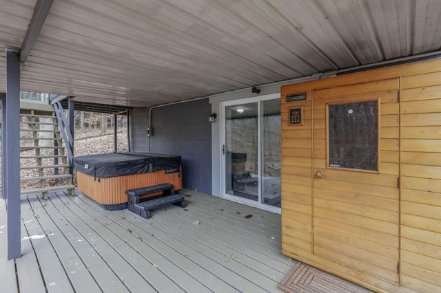 983 Sauk Court, Sugar Grove, OH 43155