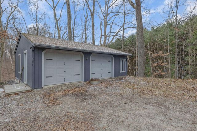 983 Sauk Court, Sugar Grove, OH 43155