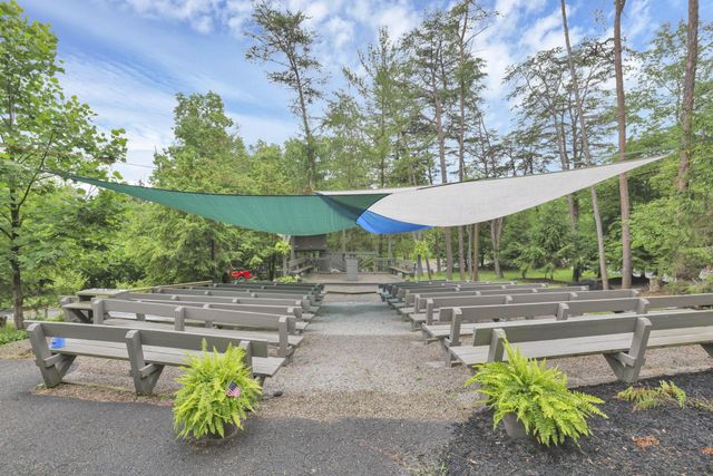 983 Sauk Court, Sugar Grove, OH 43155