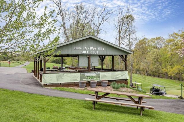 983 Sauk Court, Sugar Grove, OH 43155