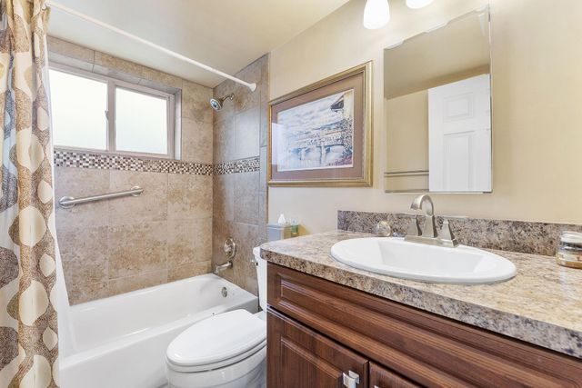 112 SE Village Drive 112, Port St Lucie, FL 34952