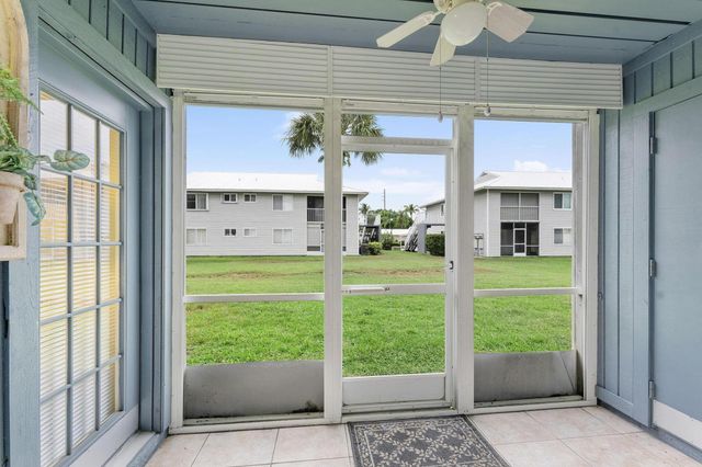 112 SE Village Drive 112, Port St Lucie, FL 34952