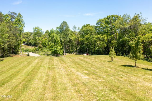 882 Walnut Grove Road, Bluff City, TN 37618