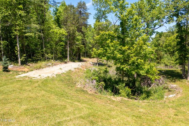 882 Walnut Grove Road, Bluff City, TN 37618