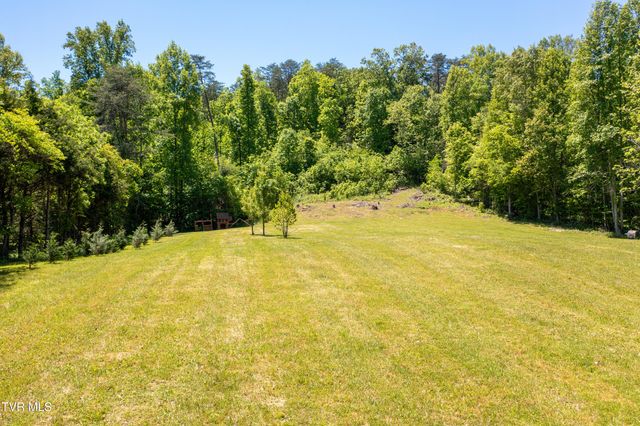 882 Walnut Grove Road, Bluff City, TN 37618