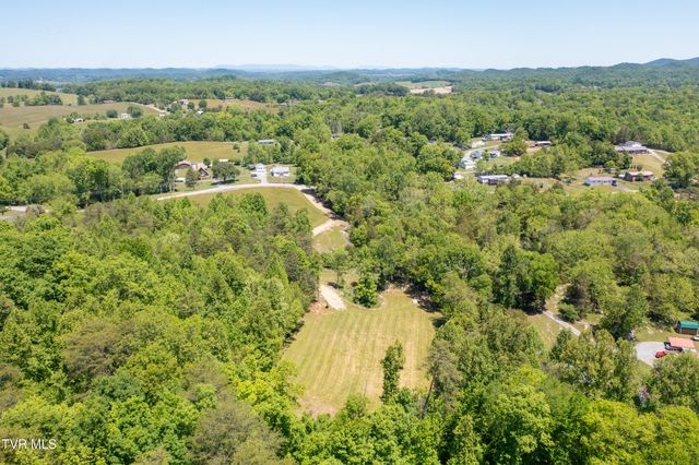882 Walnut Grove Road, Bluff City, TN 37618