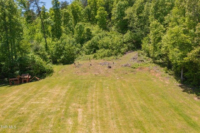 882 Walnut Grove Road, Bluff City, TN 37618