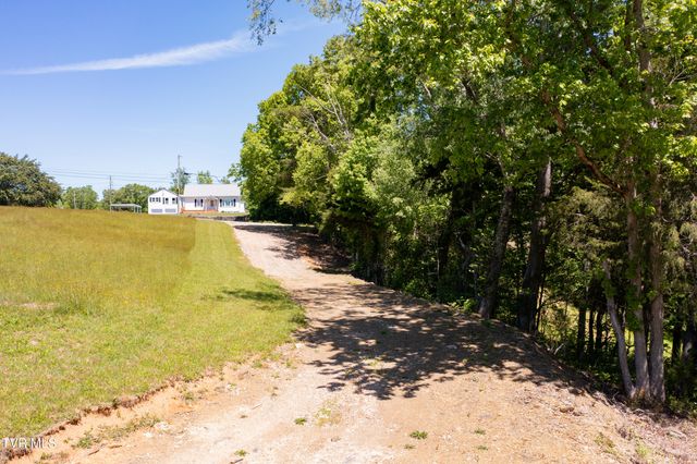 882 Walnut Grove Road, Bluff City, TN 37618