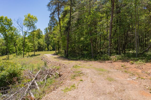 882 Walnut Grove Road, Bluff City, TN 37618