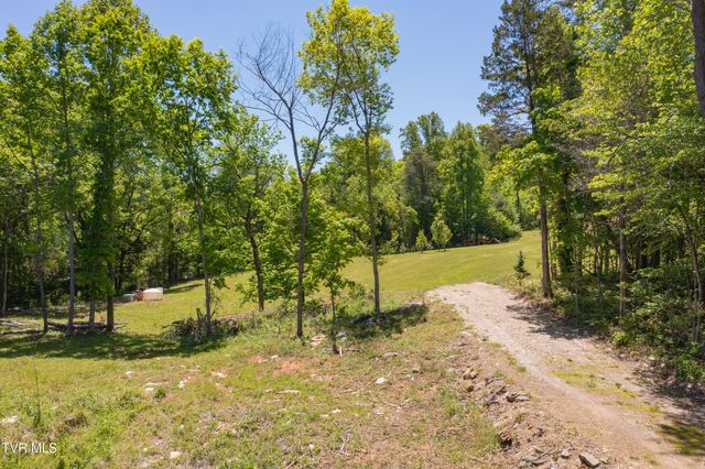 882 Walnut Grove Road, Bluff City, TN 37618