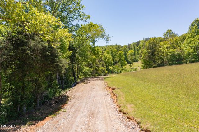 882 Walnut Grove Road, Bluff City, TN 37618