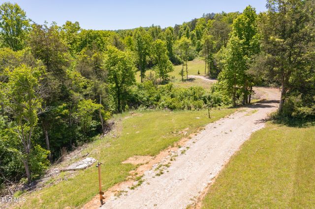 882 Walnut Grove Road, Bluff City, TN 37618
