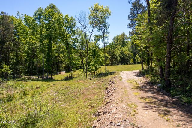 882 Walnut Grove Road, Bluff City, TN 37618