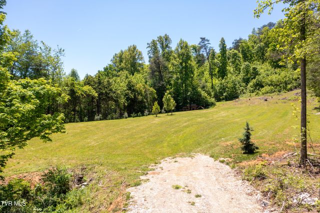 882 Walnut Grove Road, Bluff City, TN 37618