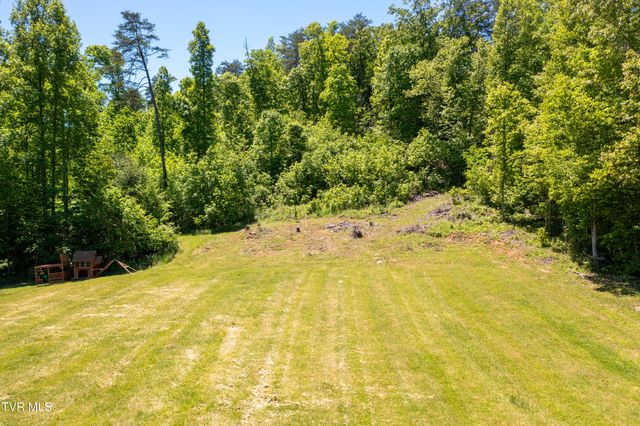 882 Walnut Grove Road, Bluff City, TN 37618