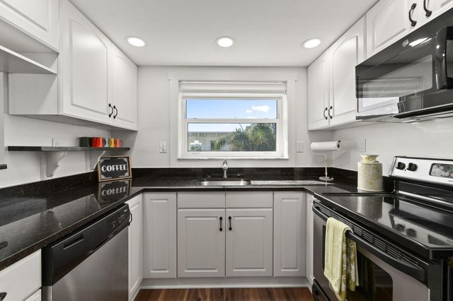 4410 Jimmy Buffett Mem Highway 204, Vero Beach, FL 32963