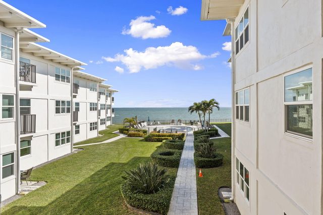 4410 Jimmy Buffett Mem Highway 204, Vero Beach, FL 32963