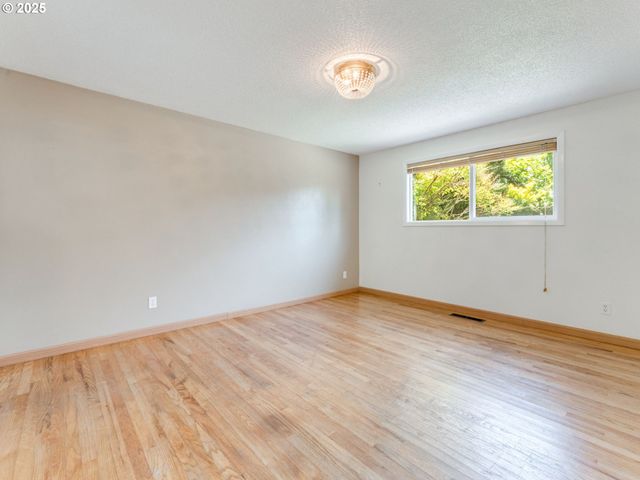 2201 Nw 88TH St, Vancouver, WA 98665