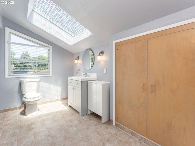 2201 Nw 88TH St, Vancouver, WA 98665