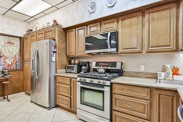 2217 Market Street, Galveston, TX 77550