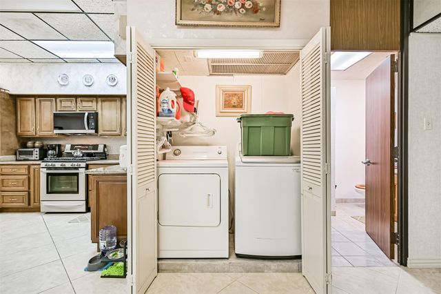 2217 Market Street, Galveston, TX 77550