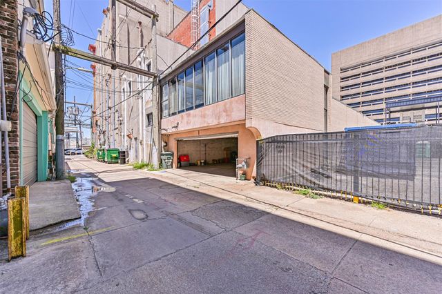 2217 Market Street, Galveston, TX 77550