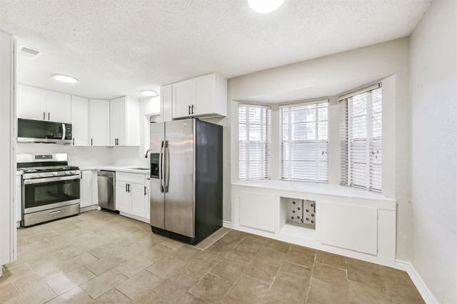 410 Riverside Drive, Alvin, TX 77511
