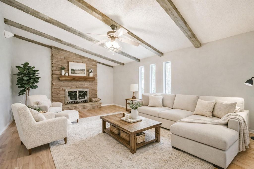 410 Riverside Drive, Alvin, TX 77511