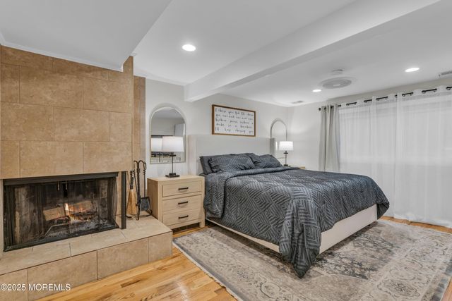 31 Winthrop Drive, Manalapan, NJ 07726