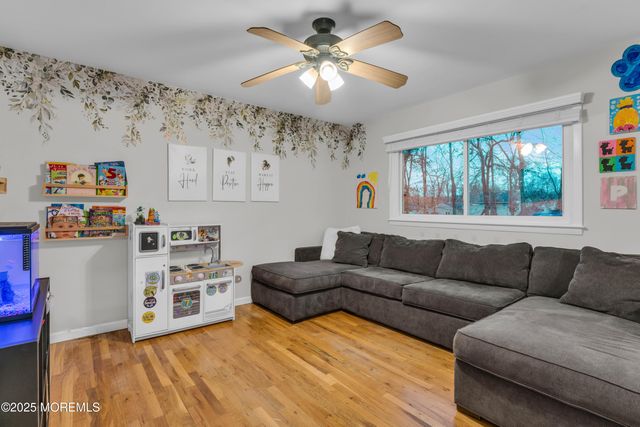 31 Winthrop Drive, Manalapan, NJ 07726