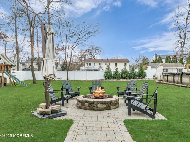 31 Winthrop Drive, Manalapan, NJ 07726