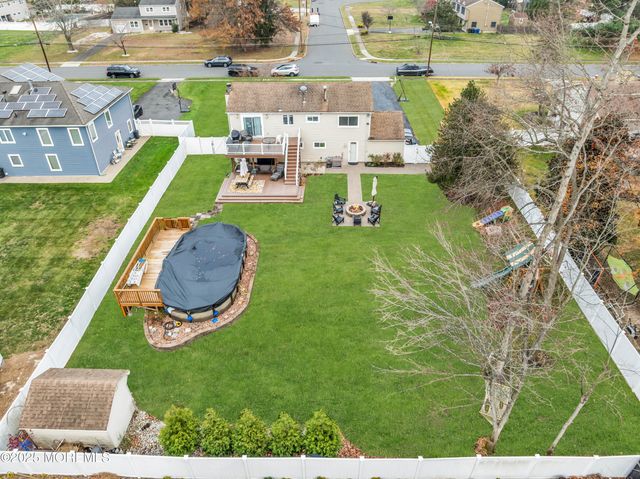 31 Winthrop Drive, Manalapan, NJ 07726
