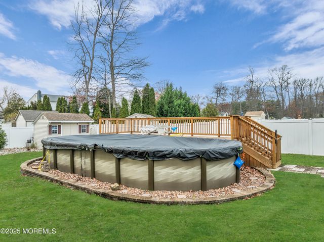 31 Winthrop Drive, Manalapan, NJ 07726