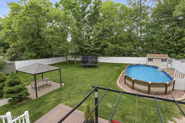 31 Winthrop Drive, Manalapan, NJ 07726