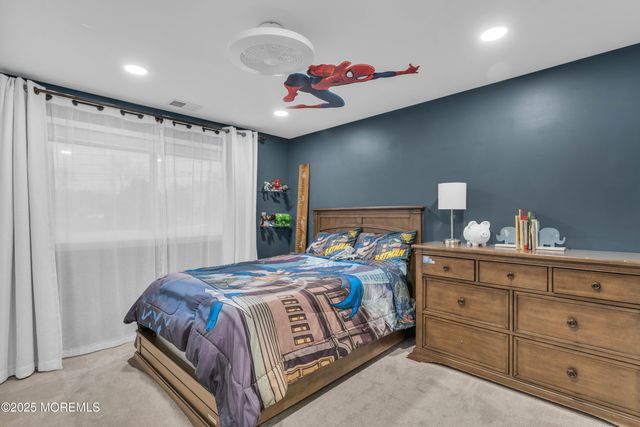 31 Winthrop Drive, Manalapan, NJ 07726