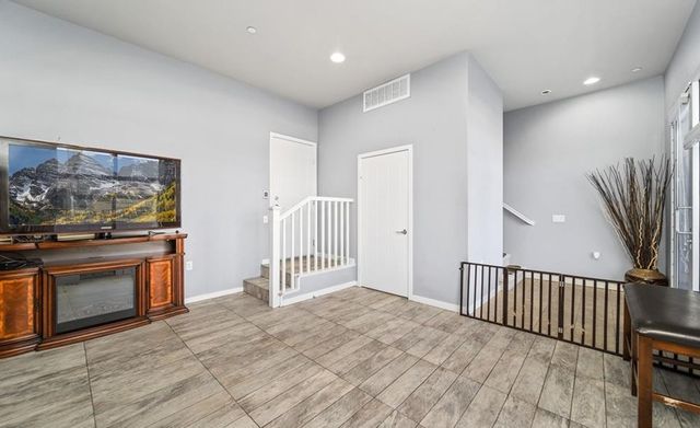 801 S Anaheim Boulevard 106, Anaheim, CA 92805
