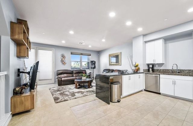 801 S Anaheim Boulevard 106, Anaheim, CA 92805