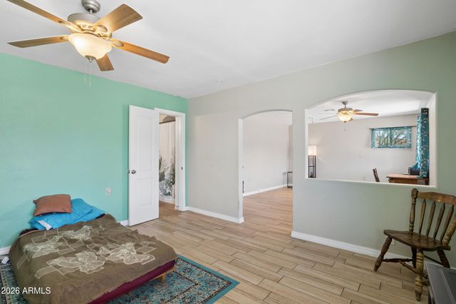 2131 W EDGEWOOD Avenue, Mesa, AZ 85202