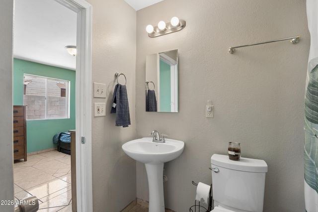 2131 W EDGEWOOD Avenue, Mesa, AZ 85202