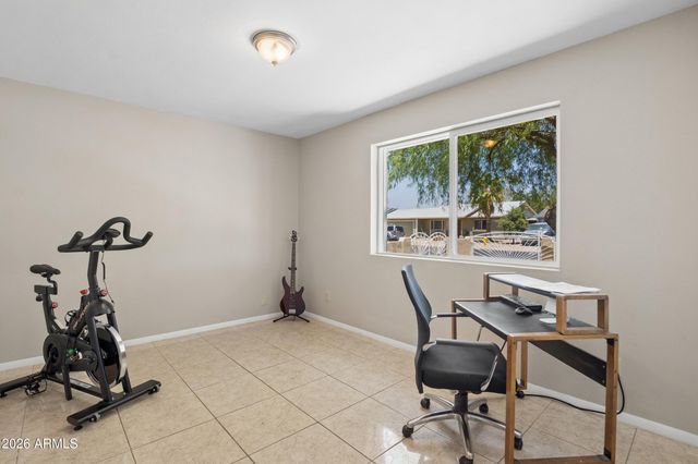 2131 W EDGEWOOD Avenue, Mesa, AZ 85202