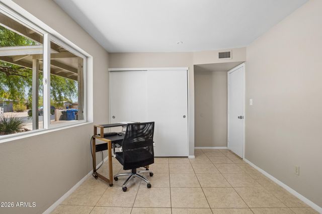 2131 W EDGEWOOD Avenue, Mesa, AZ 85202