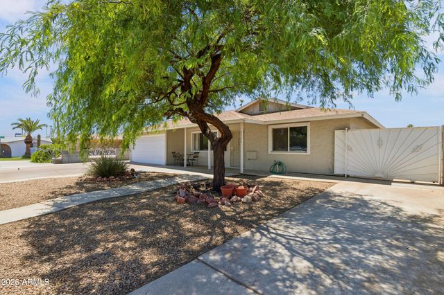 2131 W EDGEWOOD Avenue, Mesa, AZ 85202
