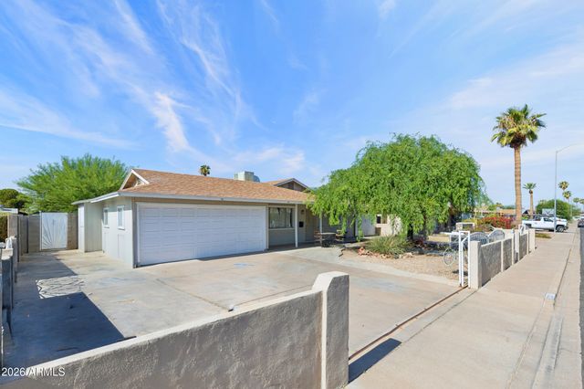 2131 W EDGEWOOD Avenue, Mesa, AZ 85202