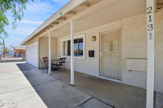 2131 W EDGEWOOD Avenue, Mesa, AZ 85202