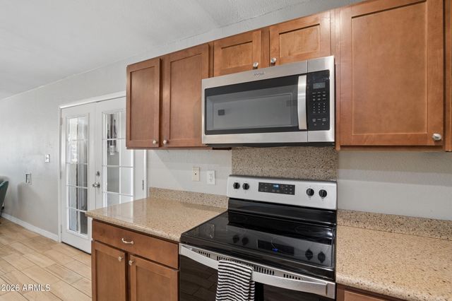 2131 W EDGEWOOD Avenue, Mesa, AZ 85202