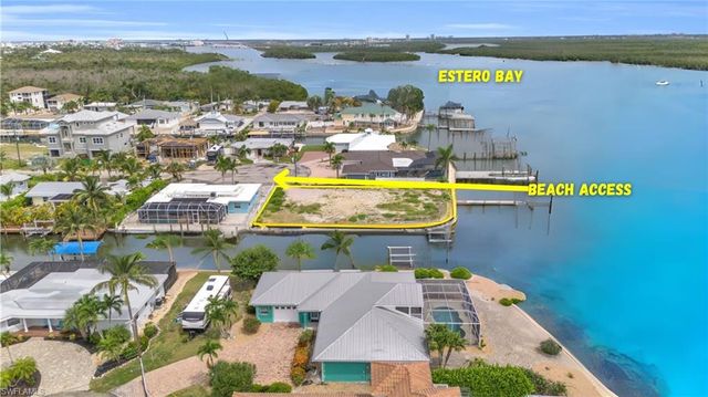 470 Madison CT, Fort Myers Beach, FL 33931